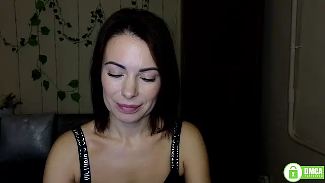 Rita lovvylyou online show from 10-27-25, 06:36