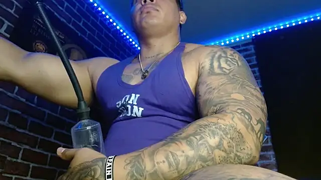 jordan bigcock  online show from 11-05-25, 09:29