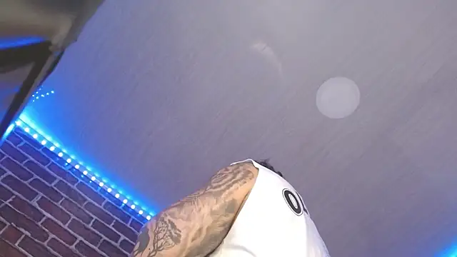 jordan bigcock  online show from 05-07-26, 11:24