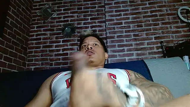 jordan bigcock  online show from 06-26-26, 07:03