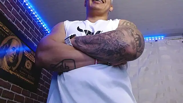 jordan bigcock  online show from 04-02-26, 03:46