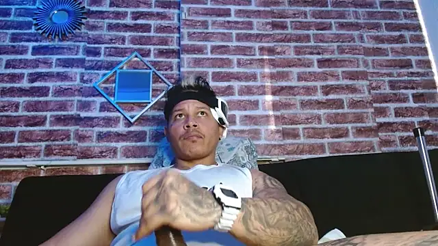 jordan bigcock  online show from 04-30-26, 08:57