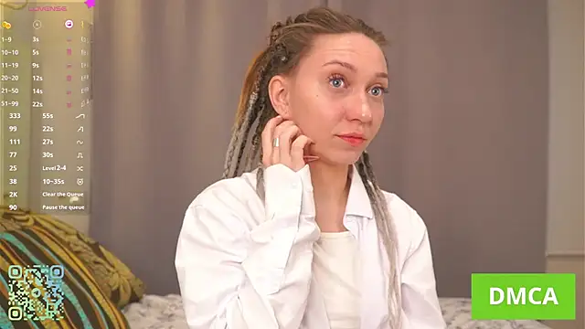 JohnetteConstine online show from 10-17-25, 05:22