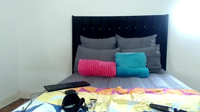 MissLola026 online show from 03-08-26, 01:47