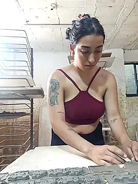 Snapshot of Queen_sofya chatting on 10-27-25, 08:10 Queen sofya online show from 10-27-25, 08:10