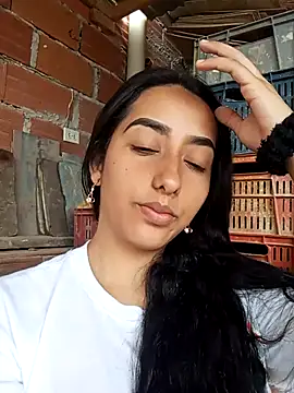 Snapshot of Queen_sofya chatting on 10-23-25, 05:33 Queen sofya online show from 10-23-25, 05:33