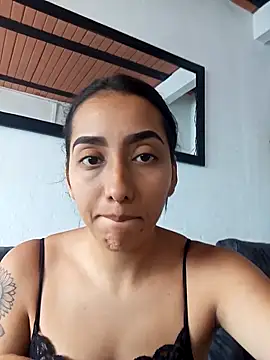 Snapshot of Queen_sofya chatting on 10-16-25, 03:42 Queen sofya online show from 10-16-25, 03:42