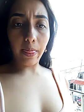 Snapshot of Queen_sofya chatting on 11-08-25, 07:39 Queen sofya online show from 11-08-25, 07:39