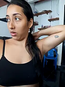 Snapshot of Queen_sofya chatting on 11-11-25, 03:18 Queen sofya online show from 11-11-25, 03:18