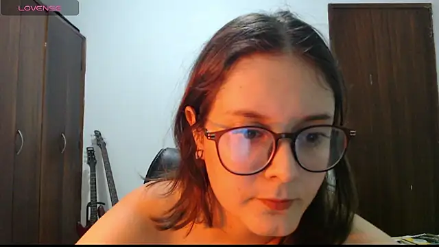 CarlaLorez online show from 12-14-25, 10:26