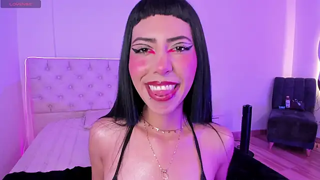 Snapshot of Nina_fox_0691 chatting on 06-17-26, 03:33 Nina fox 0691 online show from 06-17-26, 03:33