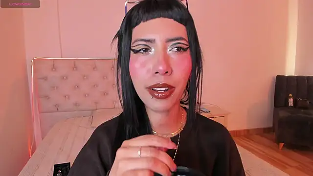 Snapshot of Nina_fox_0691 chatting on 06-20-26, 03:28 Nina fox 0691 online show from 06-20-26, 03:28