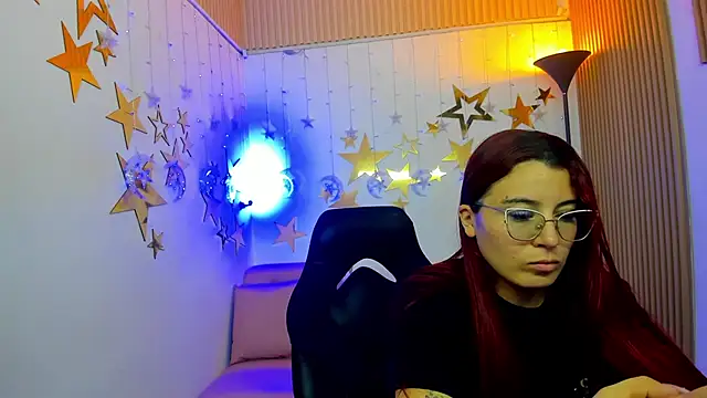 Snapshot of allison_mc chatting on 06-18-26, 11:10 allison mc online show from 06-18-26, 11:10