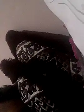 latarak321 online show from 12-22-25, 11:49