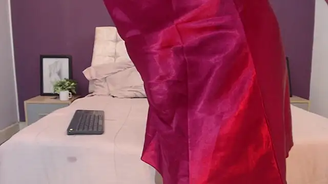 PaulinaColeman online show from 12-22-25, 03:50