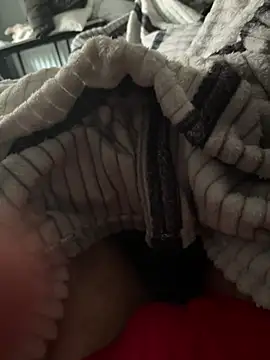 jakeBigCock1905 online show from 04-17-26, 08:28