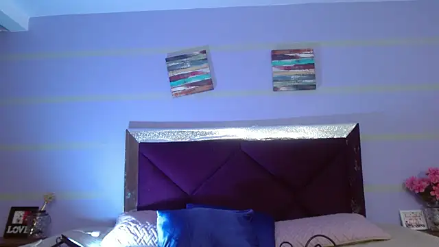 LizzyGrey  online show from 11-28-25, 07:25