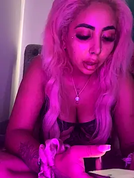 Snapshot of zara_bellexx chatting on 11-02-25, 02:22 zara bellexx online show from 11-02-25, 02:22