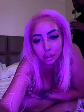 Snapshot of zara_bellexx chatting on 11-27-25, 08:04 zara bellexx online show from 11-27-25, 08:04