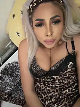 Snapshot of zara_bellexx chatting on 03-03-26, 03:19 zara bellexx online show from 03-03-26, 03:19