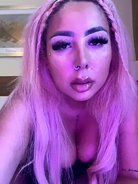 Snapshot of zara_bellexx chatting on 11-21-25, 01:43 zara bellexx online show from 11-21-25, 01:43