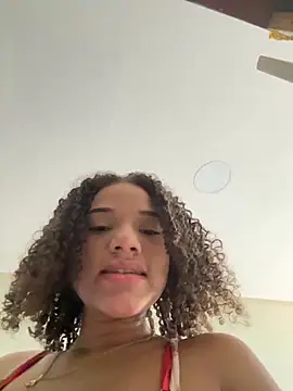 Snapshot of Bombomziin chatting on 10-30-25, 06:05 Bombomziin online show from 10-30-25, 06:05