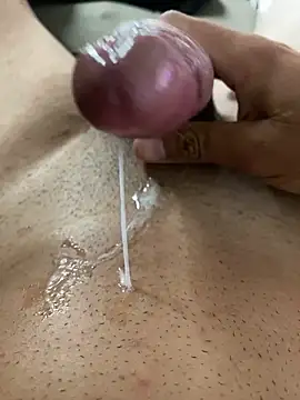 Snapshot of leiteiro2002 chatting on 03-11-26, 05:07 leiteiro2002 online show from 03-11-26, 05:07