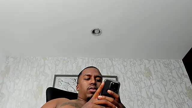 DenzelRios online show from 05-19-26, 01:21