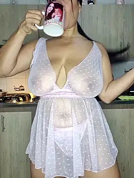 Snapshot of karla-bruni chatting on 02-04-26, 10:10 karla-bruni online show from 02-04-26, 10:10