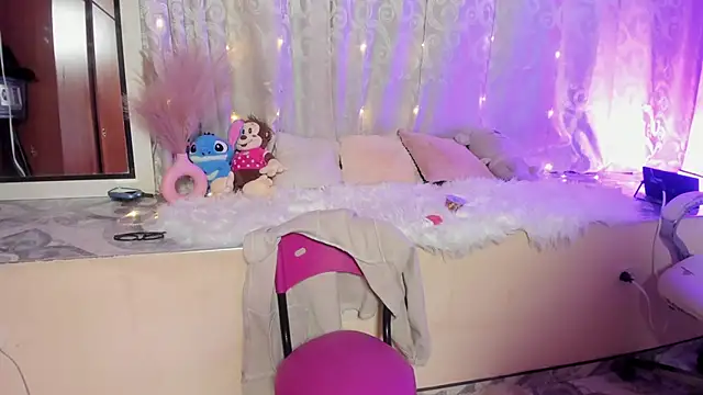 Lilith salvatoree online show from 05-19-26, 01:21