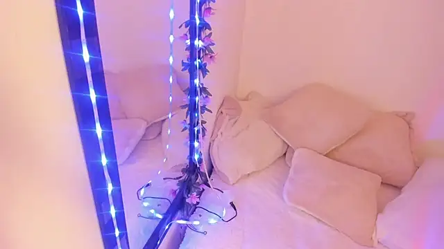 Lilith salvatoree online show from 12-23-25, 02:33