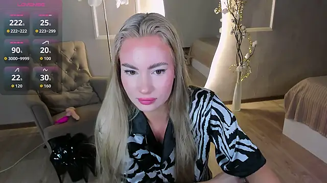  BellaClark online show from 03-31-26, 08:22