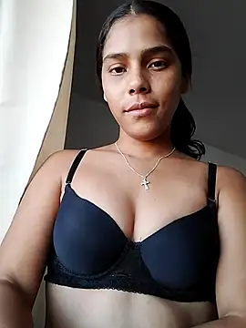Snapshot of Emily_playboy1 chatting on 10-16-25, 09:23 Emily playboy1 online show from 10-16-25, 09:23