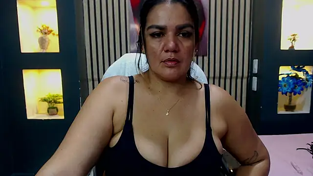 Snapshot of ruby_jimenez19 chatting on 10-16-25, 02:53 ruby jimenez19 online show from 10-16-25, 02:53
