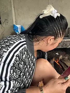 miemie-xx online show from 11-13-25, 03:32