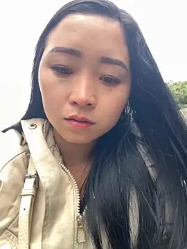 miemie-xx online show from 10-27-25, 03:07