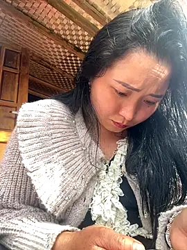 miemie-xx online show from 12-23-25, 08:13