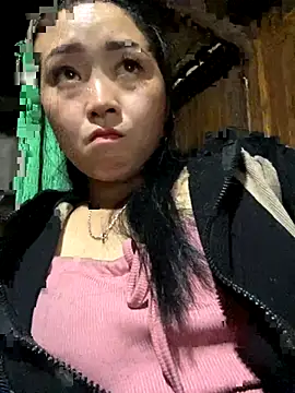 miemie-xx online show from 10-28-25, 01:06