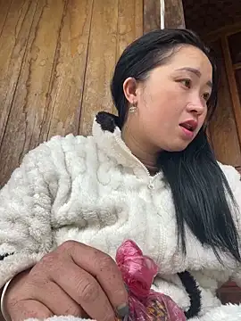 miemie-xx online show from 12-05-25, 01:38