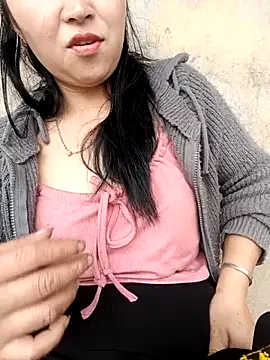 miemie-xx online show from 10-15-25, 03:27