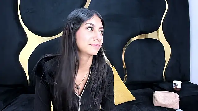 Mia clark18 online show from 01-13-26, 06:23