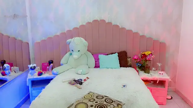 amber maldonado online show from 11-02-25, 03:44