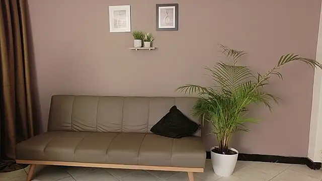 ZahraMilf online show from 12-21-25, 11:45