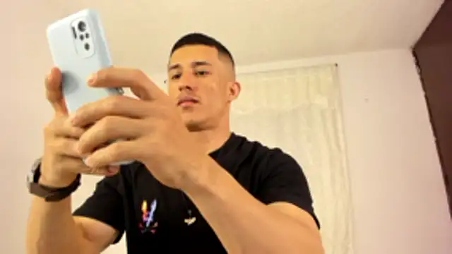 Muscle man07 online show from 11-15-25, 09:41