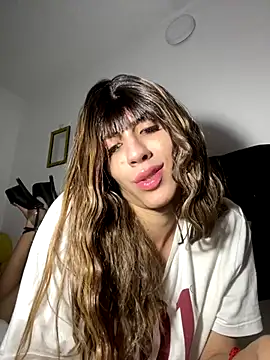 SiaraRealist online show from 11-10-25, 04:28