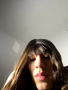 SiaraRealist online show from 11-15-25, 08:24