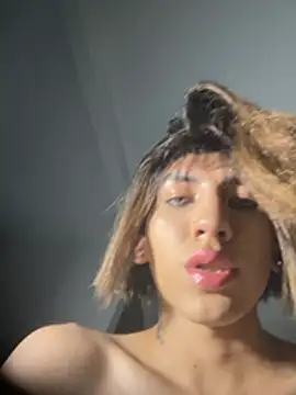 SiaraRealist online show from 03-15-26, 12:17