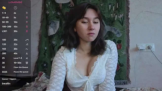 MiaLovelyOne online show from 05-21-26, 01:08