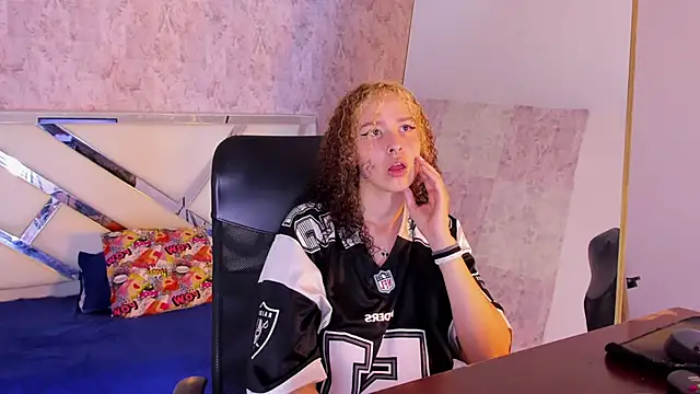 benny wilson online show from 12-14-25, 04:29