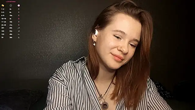 QuiveredFrown online show from 11-27-25, 04:18